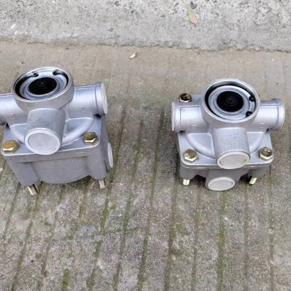 徐工吊车配件 刹车继动阀 20G 25K手继动阀 脚继动阀