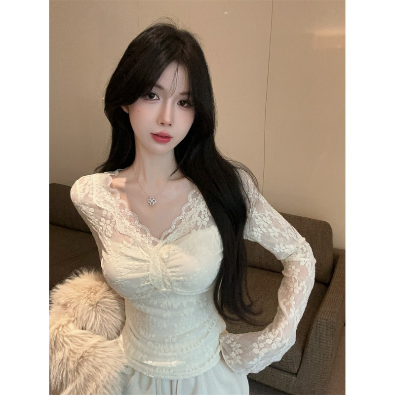 Sexy V-Neck Hollow-Out Top for Women, Spring and Autumn, Popular Lace Base Shirt, Can Be Worn as an Outerwear or Innerwear