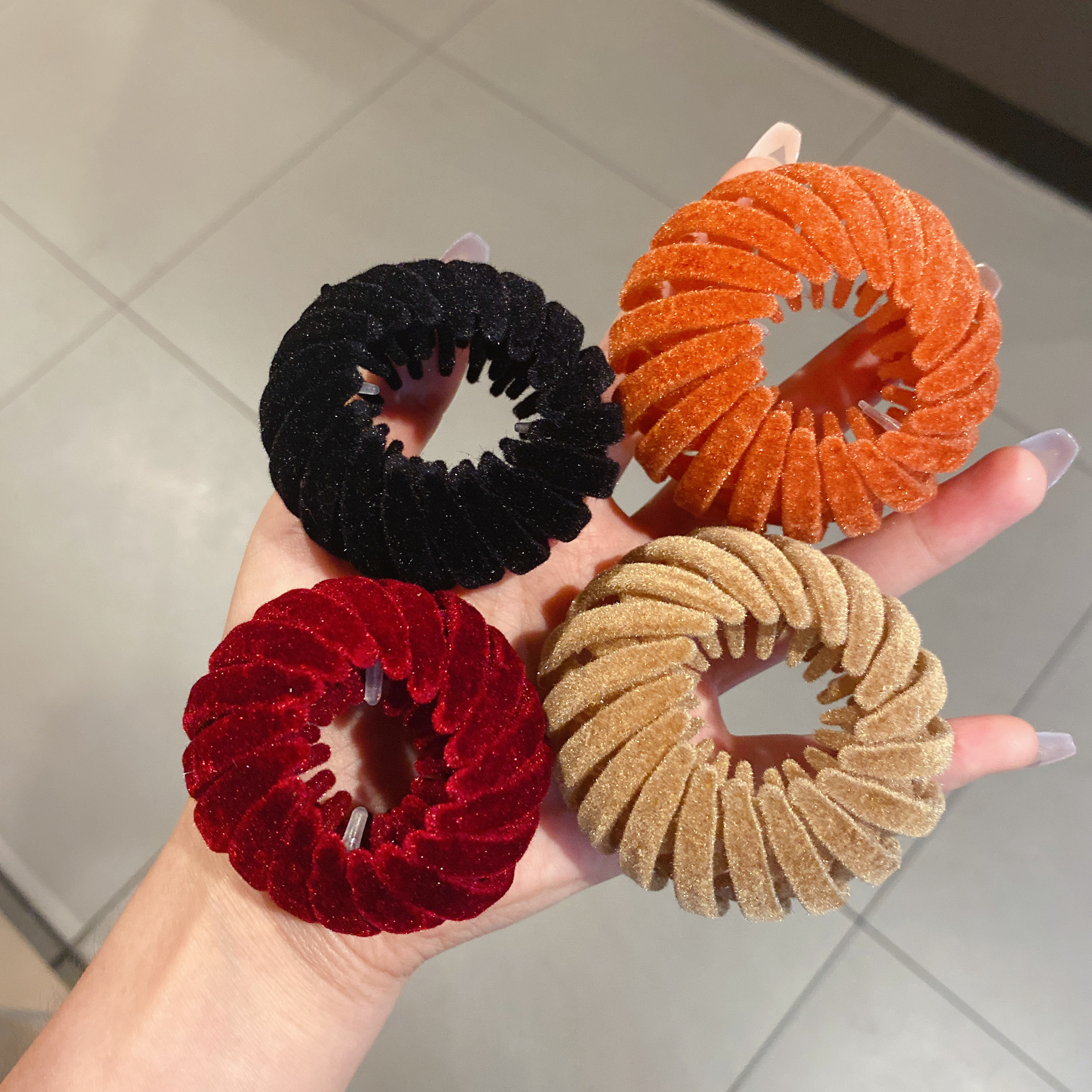 Elegante flocado Nido de Pájaro anillo de pelo rizador de pelo alta Cola de Caballo artefacto Internet celebridad 2021 nuevo tocado de pinza de pelo