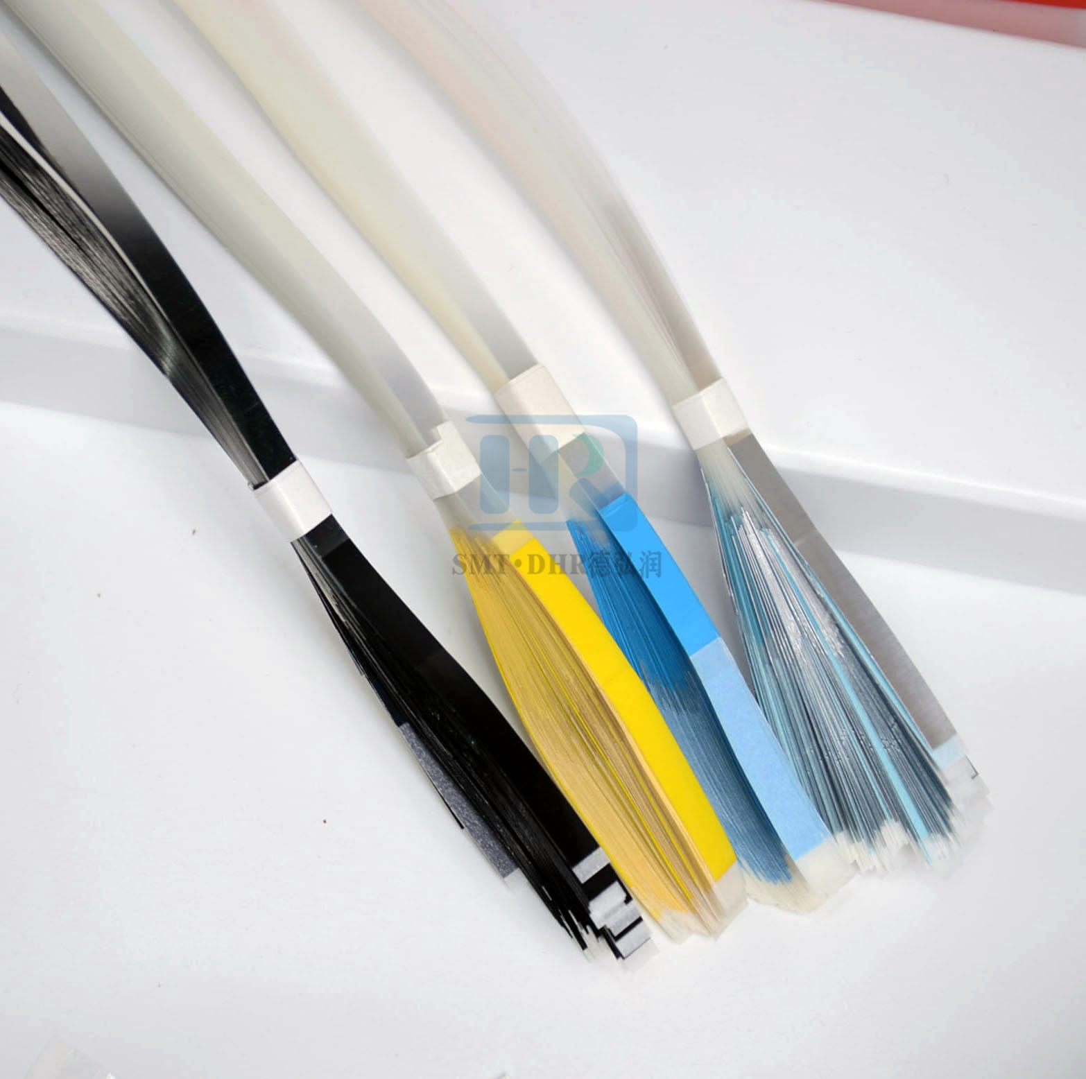 工厂直销SMT接料引带ESD黄色黑色8/12/16/24mm防静电高粘性抗拉伸