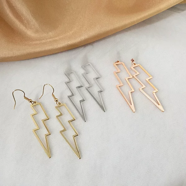 Simple geometric lightning earrings women's European and American temperament new fashion all-match earrings Qingdao jewelry wholesale tide