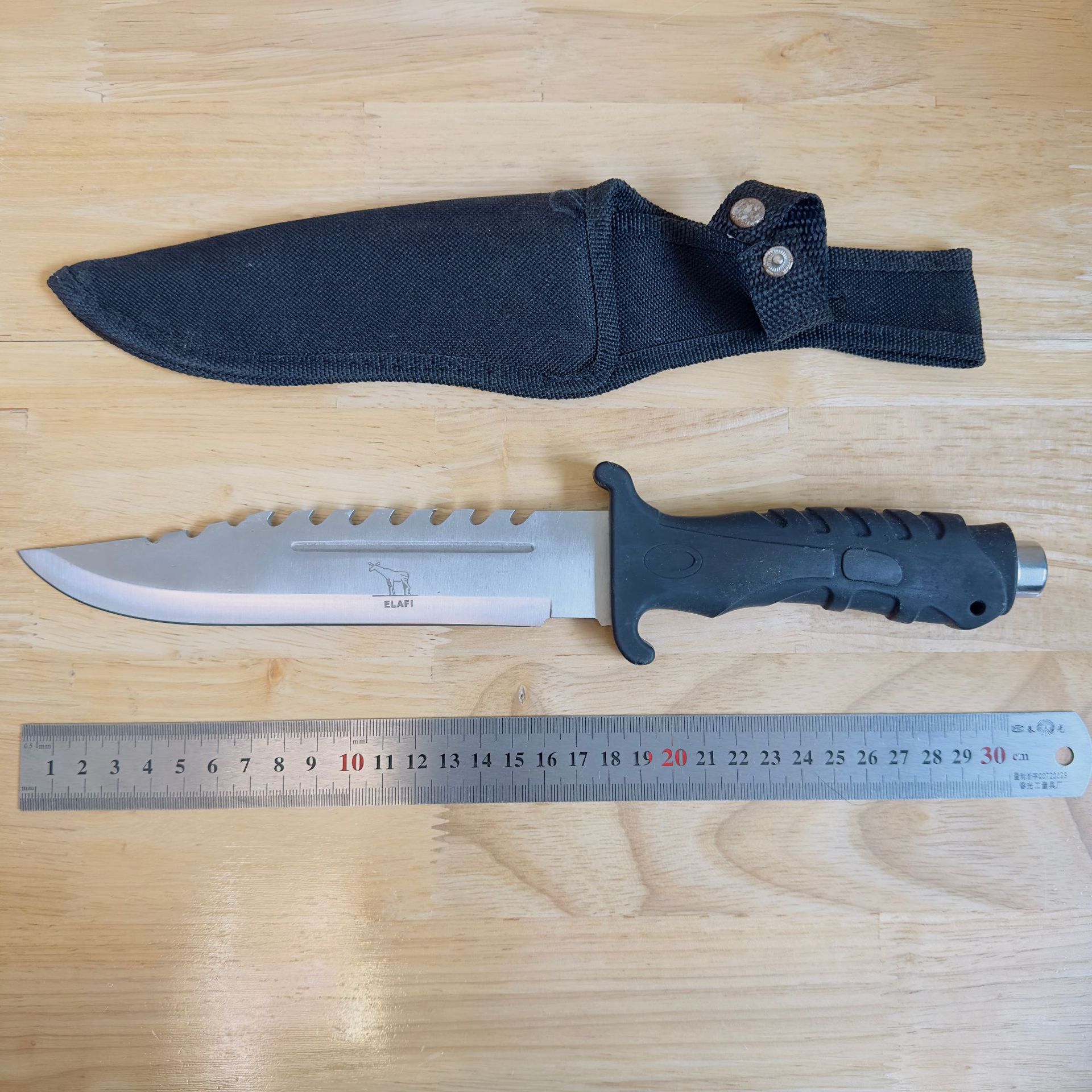 Factory Direct Sales Outdoor Survival Pocket Knife Sharp High Hardness Outdoor Survival Knife Tactical Combat Straight Knife