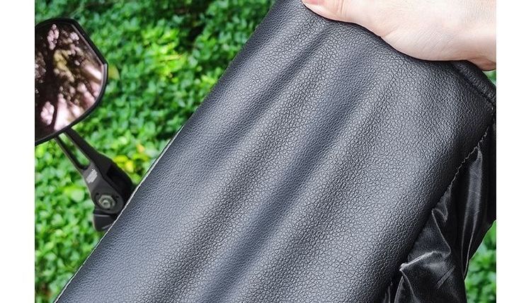Thickened winter warm handlebar covers for electric bikes, waterproof and windproof, with fleece lining