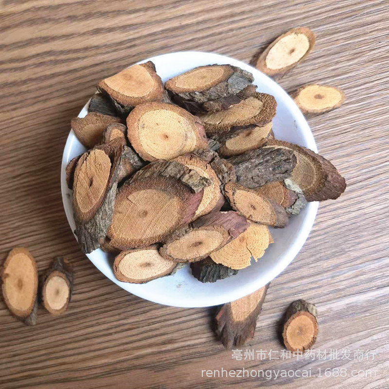 Dried Kadsura Root Hei Lao Hu 黑老虎根 Wholesale Raw Herb Kadsura coccinea Root Pieces key features