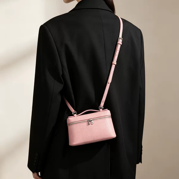 Cross-Border Foreign Trade Versatile Small Square Handbag for Women 2026 Trendy Shoulder Bag with a High-End Feel, Crossbody Bag with Lock Design, Lightweight