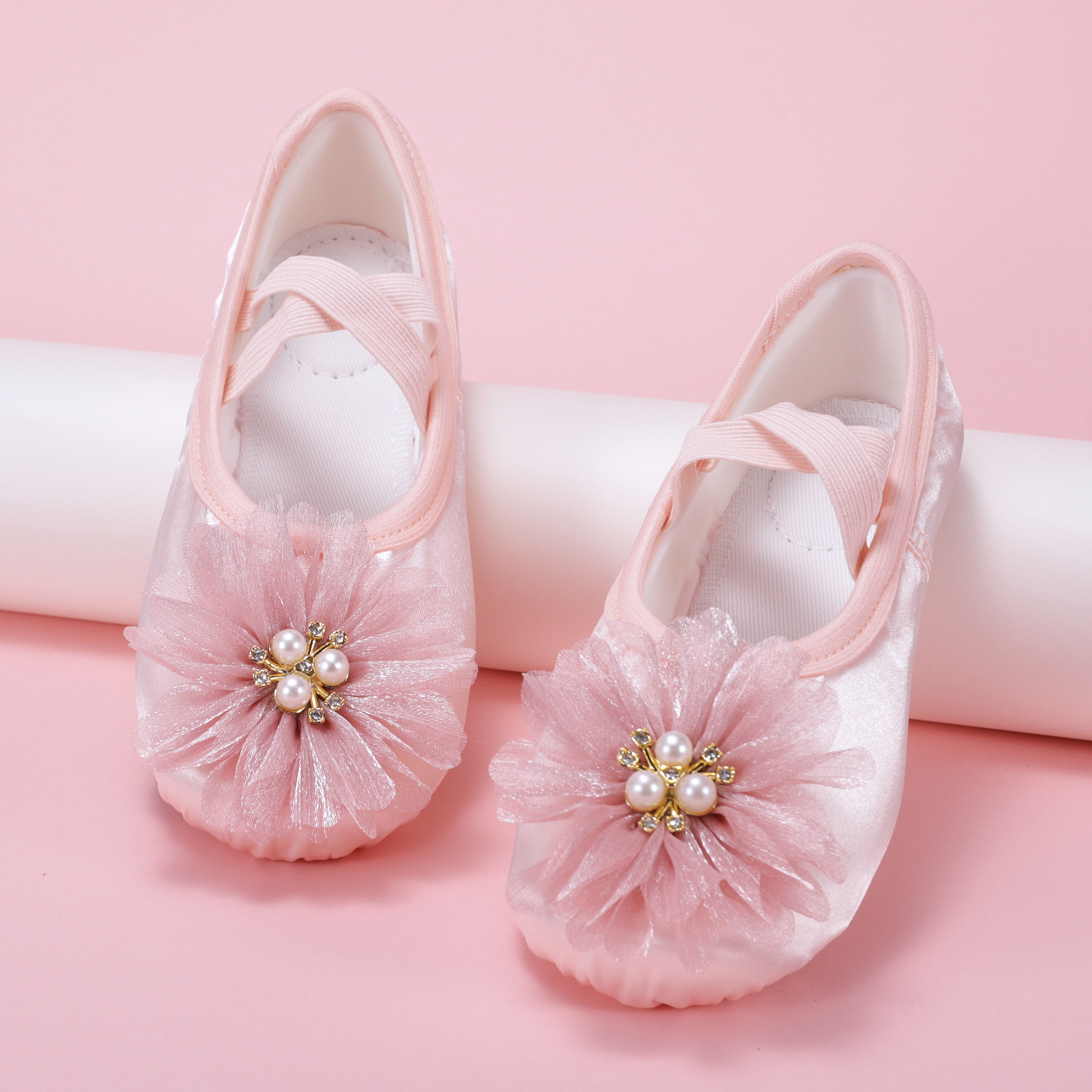 Cute Korean Style Kidsren's Dance Shoes, Small Fresh Girls' Soft-Soled Practice Dance Shoes, Ballet Cat Claw Shoes 8020