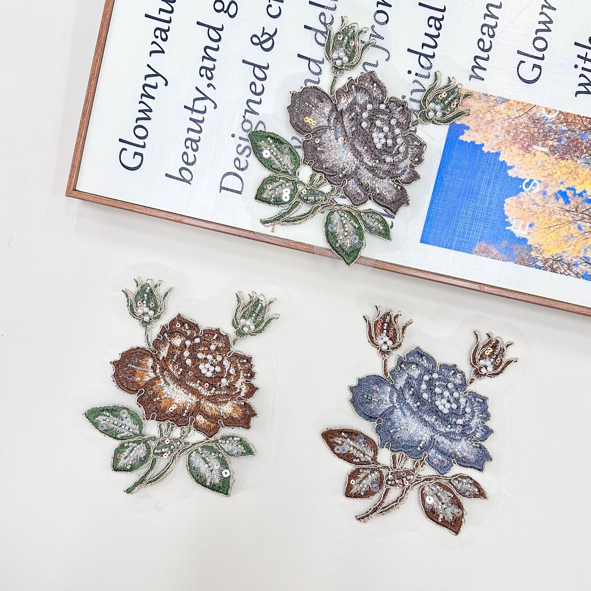Sequinilla marrón perla bordada flor de tela decal flor de patrón brotes ropa zapatos sombreros accesorios de decoración DIY