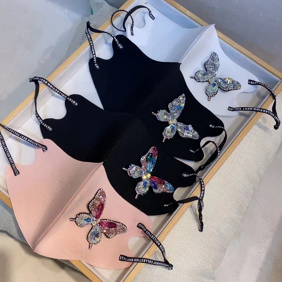 4572秋冬钻蝴蝶口罩外出面罩