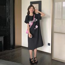 黑色字母印花T恤连衣裙女2024年夏季新款法式复古小众设计感裙子