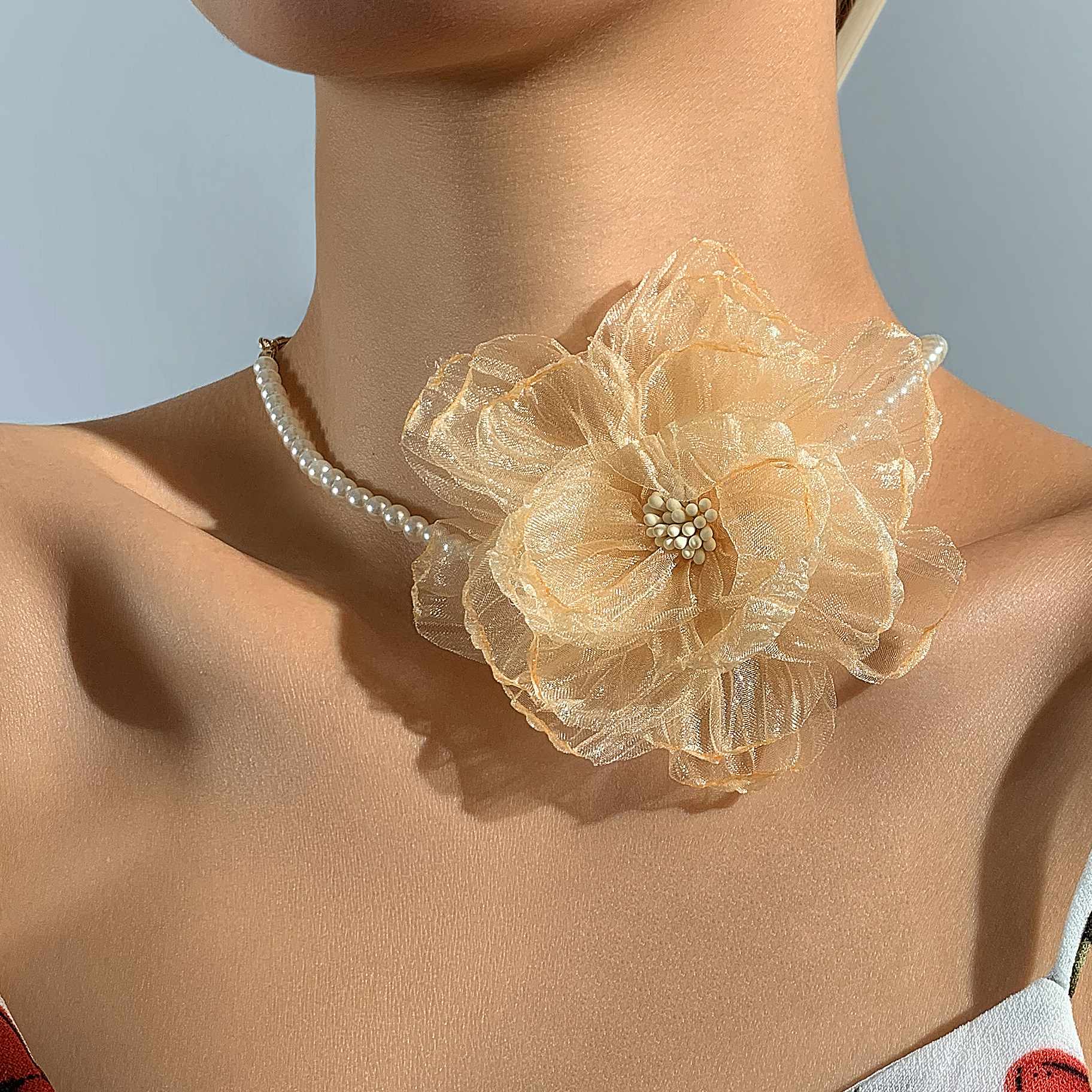 Collar de perlas de moda transfronteriza europea y americana collar de encaje blanco mariposa collar geométrico tela flor clavícula cadena