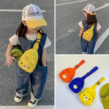 超火女童小包包卡通小熊斜挎包可爱时尚男孩小胸包宝宝外出零钱包