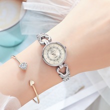 新款时尚镂空细钢表带精美小表盘 女士石英刻度时间手表