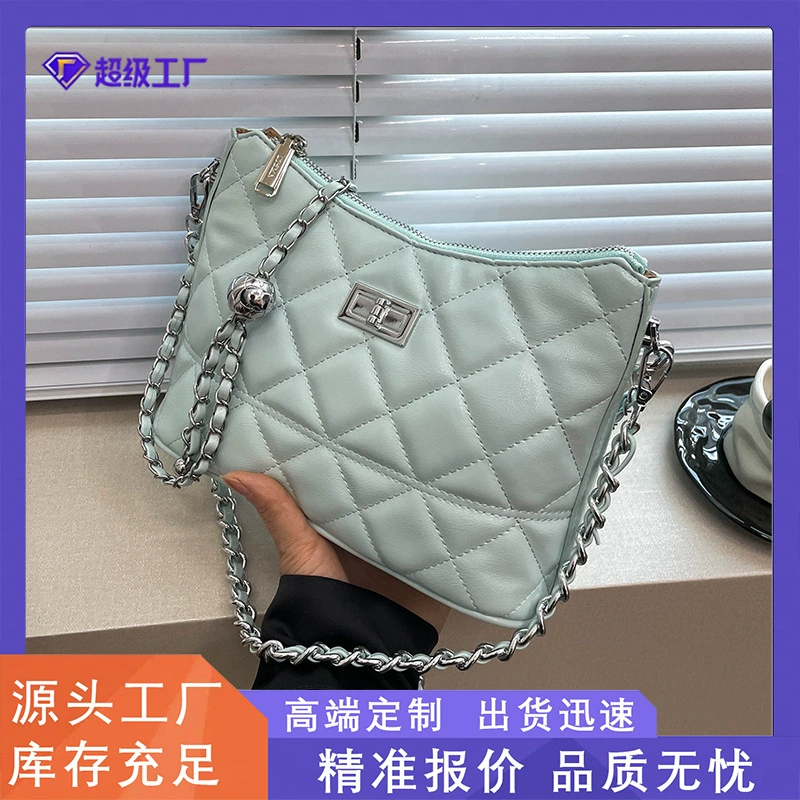 Сумка женская весна-лето 2025 новый модный нишевый дизайн повседневный иностранный тренд