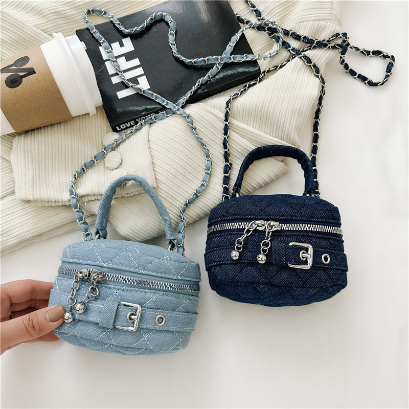 Bolso para niños femenino 2023 principios de otoño nuevo mini lápiz labial accesorios bolsa de mensajero entre padres e hijos pequeña fragancia bolsa de cadena de mezclilla