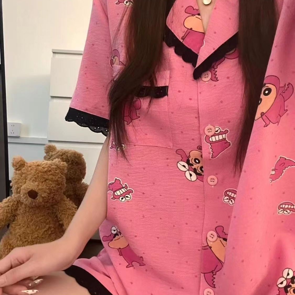 Venta al por mayor transfronteriza nube algodón verano nuevo estilo pijama coreano mujer dulce encaje crayón Shin-chan traje de servicio a domicilio