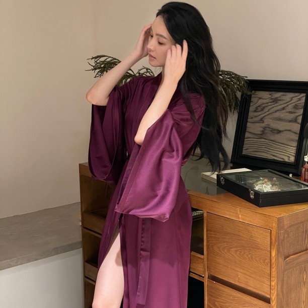 <Poppy Beauty> Noble Sexy Lengthened Purple Nightgown Robe Sling Nightgown