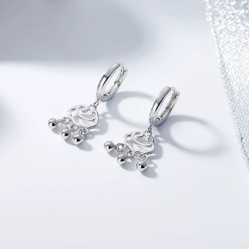 Earrings protective amulet small retro dangling design, light‑luxury, lightweight