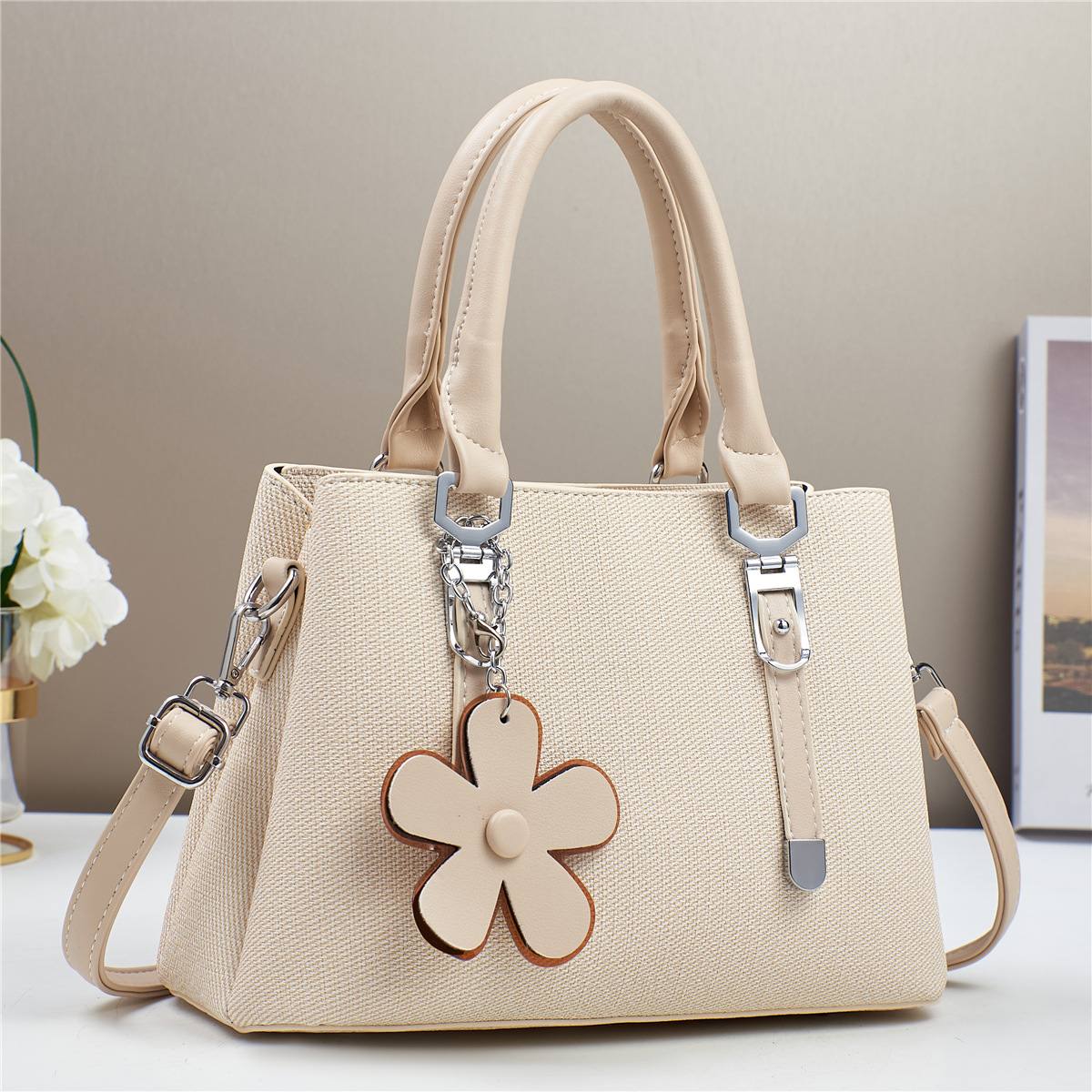 Fabricante de moda de un solo hombro nuevo bolso de mensajero para mujer bolso de mujer otoño salvaje 2025 bolso de madre atmósfera image 12