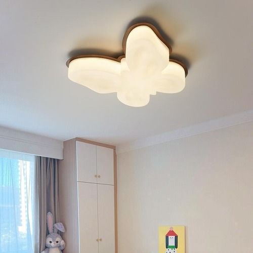 全光谱护眼儿童房间灯简约现代奶油风卧室灯温馨创意蝴蝶吸顶灯具