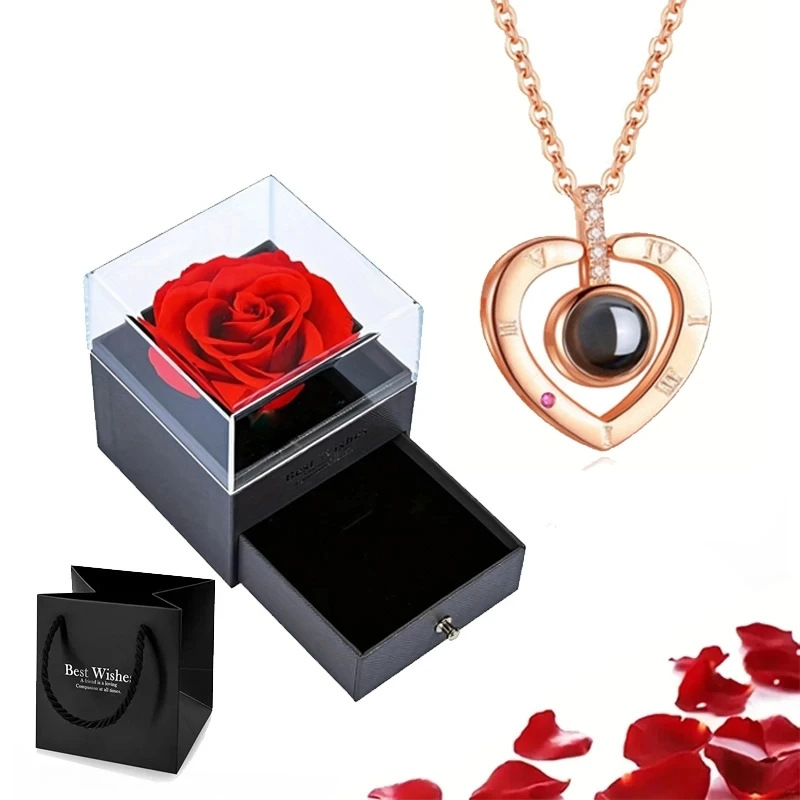 Heart-shaped Pendant Necklace