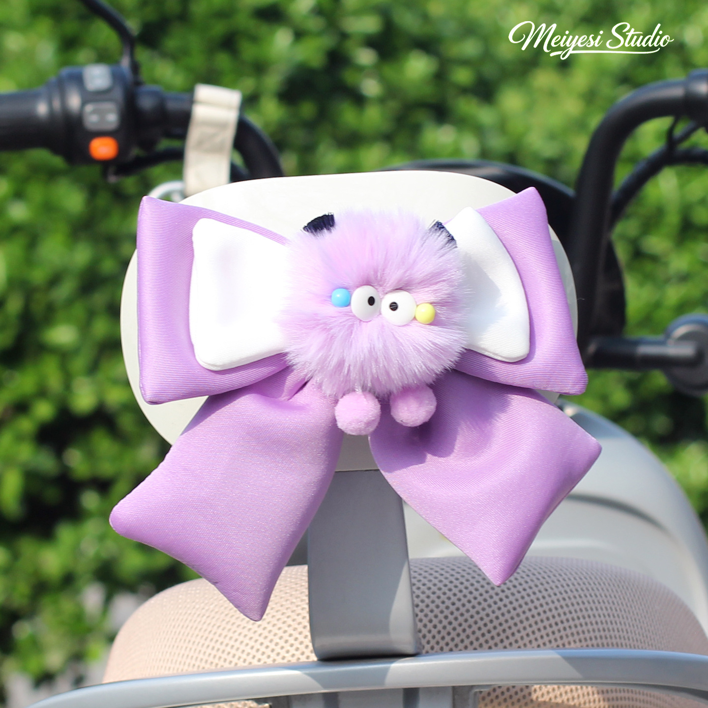 Auto eléctrico motorcicleta cabeza asiento trasero decoración arco lindo trenza monstruo coche eléctrico adornos asiento trasero pegatinas traseras