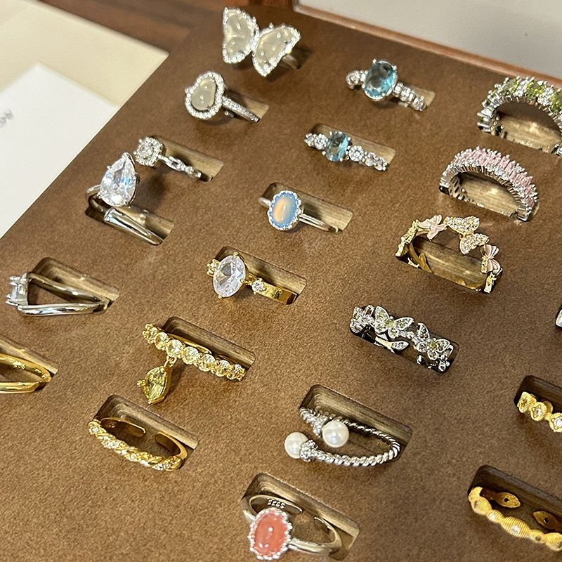 Ring Universal zirconium, diamond-encrusted, light-luxury style