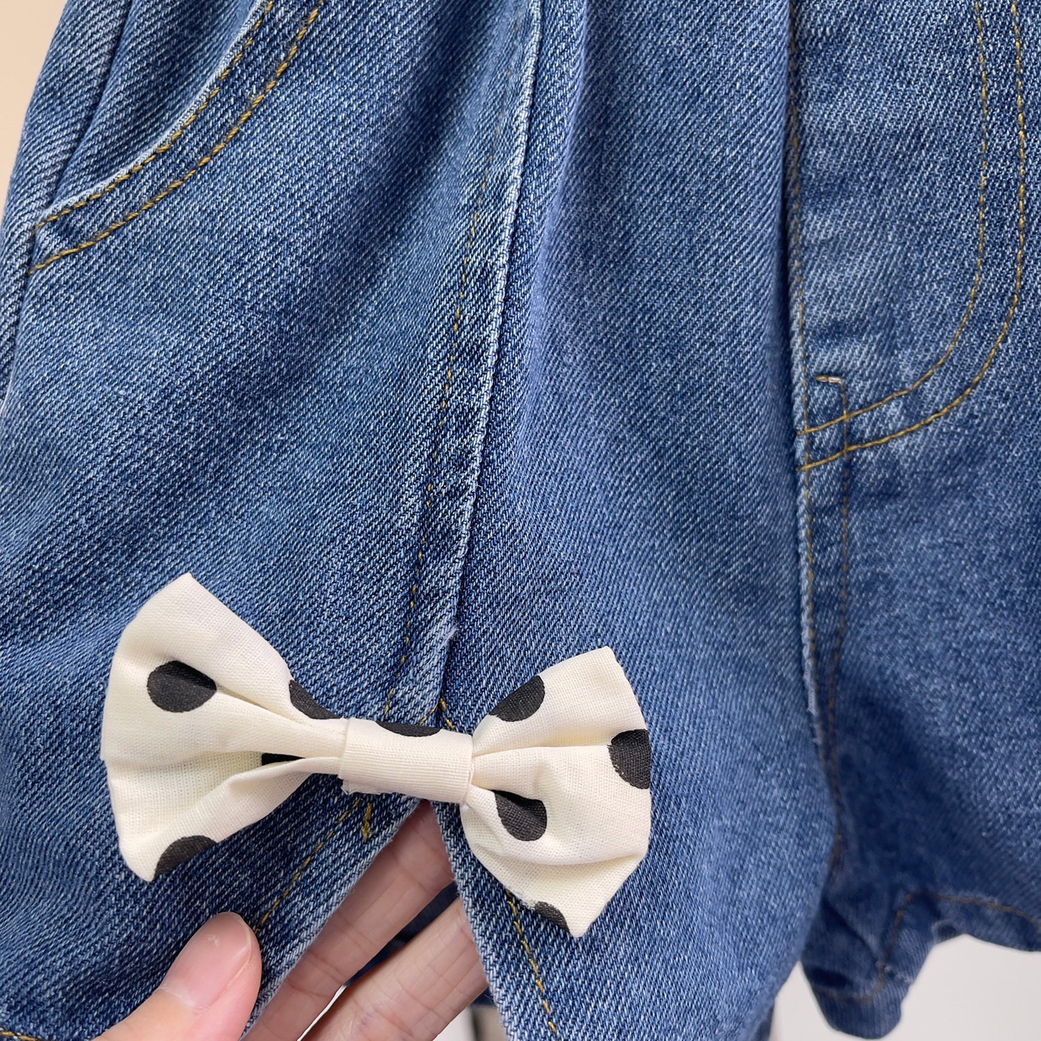 Mädchen Set Mit Polka Dot Bluse Und Jeansshorts Mit Schleife_voghion.com