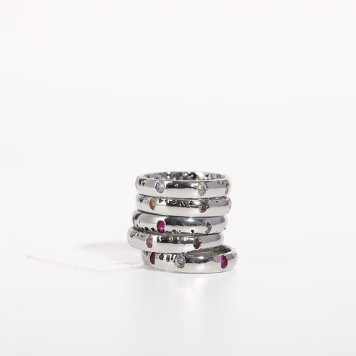 Amazon niche independent station light luxury color red ring zircon ring women's ring broken diamond random silver ring