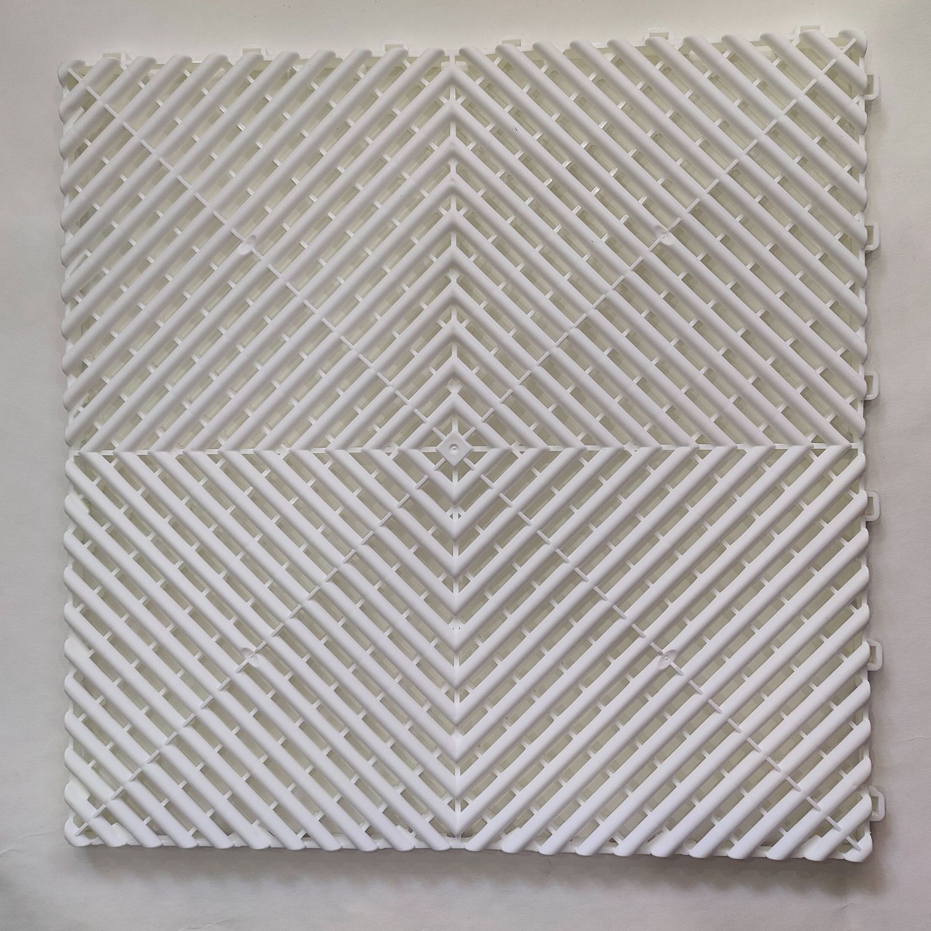 1,8 cm espalda en forma de coche sala de lavado empalme piso rejilla placa coche patio de lavado ranura libre de plástico placa base partición