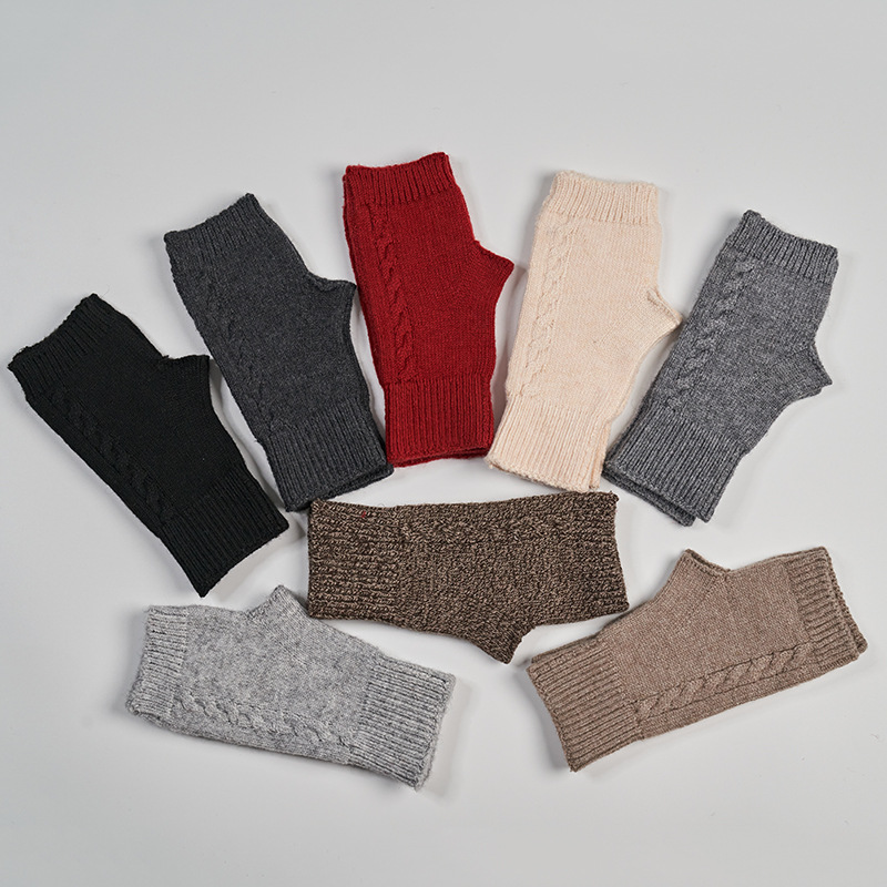 无缝针织羊绒半指手套女秋冬触屏半截无指露指ins韩版保暖护腕套