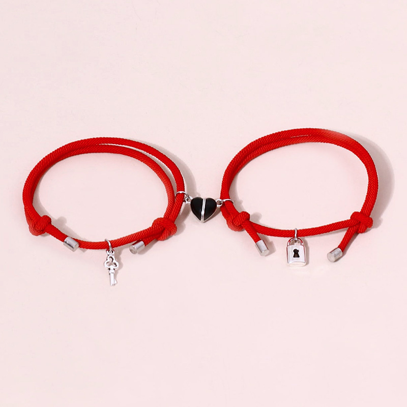 Simple Style Heart Shape Alloy Plating Unisex Bracelets 1 Piece display picture 1