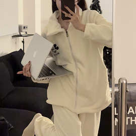 冬季绒拉链米奇双侧袋女宽松舒适休闲家居服套装