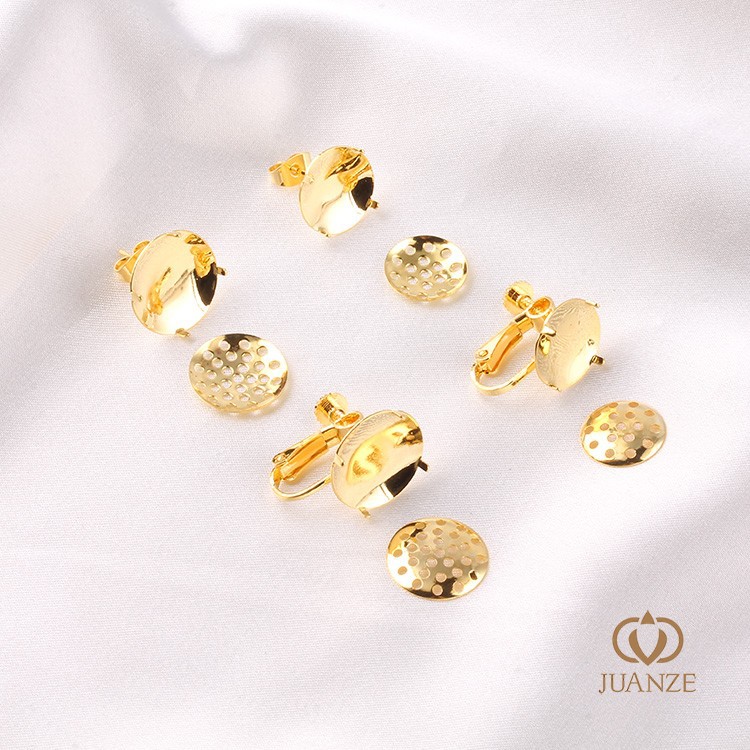 Earrings with beads