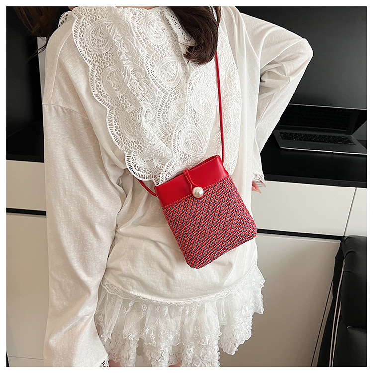 Retro patchwork woven mobile phone bag for women 2025 new summer fashion commuting single-shoulder crossbody pearl bucket bag undefined