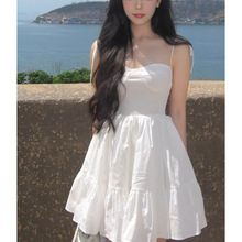 2023夏季新款法式纯欲风白色吊带连衣裙女海边度假裙露背a字短裙