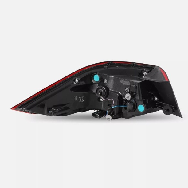 Aplicable a 14 - 15 - 16 Buick nuevo conjunto de luces traseras, luces traseras, luces de freno, luces de dirección, cubierta de luz