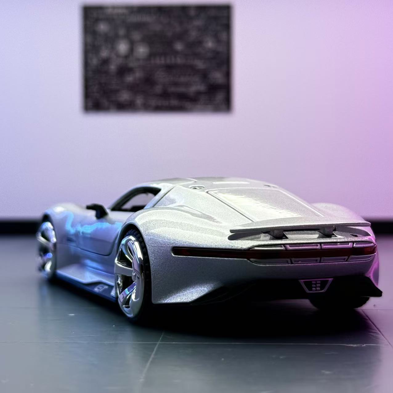Modelo de coche Lijiaxin 1:32 Mercedes-Benz GT decoración de modelo de aleación de coche deportivo con retorno de luz y sonido en nombre de coche de juguete para niños