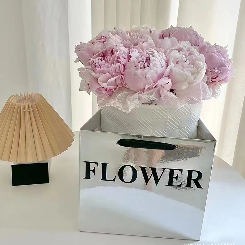 鲜花礼物包装镜面手提袋批发礼品花束纸袋装饰银色方形礼袋ins风