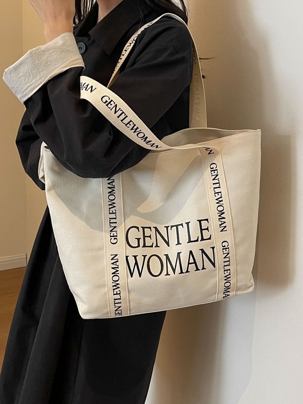 タイのキャプテンウーマン大アルファベットプリントキャンバスバッグ2024新作質感カジュアルファッションショルダーバッグ