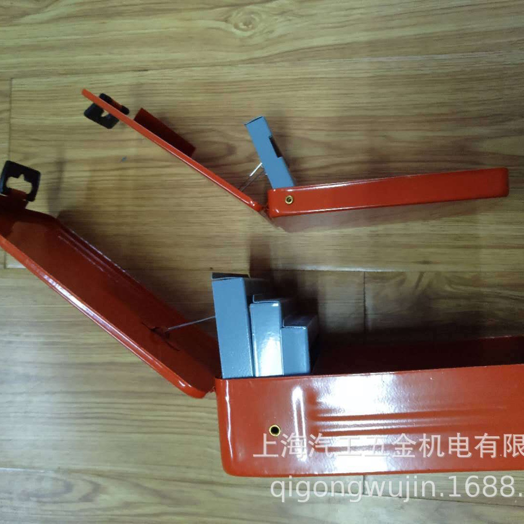 麻花钻头铁盒子