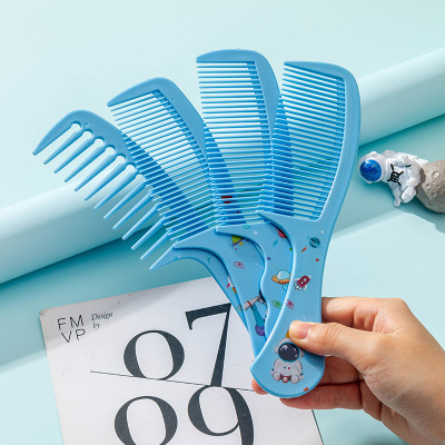 Happy Planet printing Hairdressing Hair comb Plastic Long Dollar Store Two yuan shop Source of goods comb wholesale