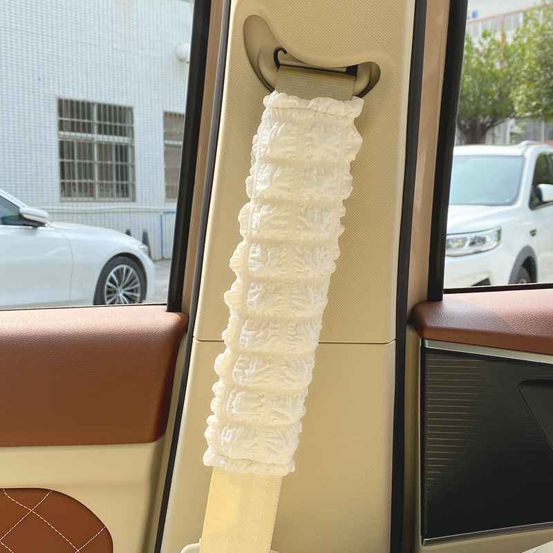 車のシートベルトショルダーカバー首を絞めるのを防ぐ漫画かわいい車のインテリアオールシーズン車の装飾用品女性用|undefined