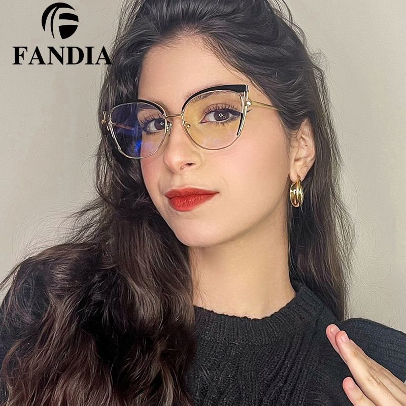 97697 transfronterizas nuevas gafas de ojo de gato Marco de moda de las mujeres en stock al por mayor miopía anti-azul luz gafas