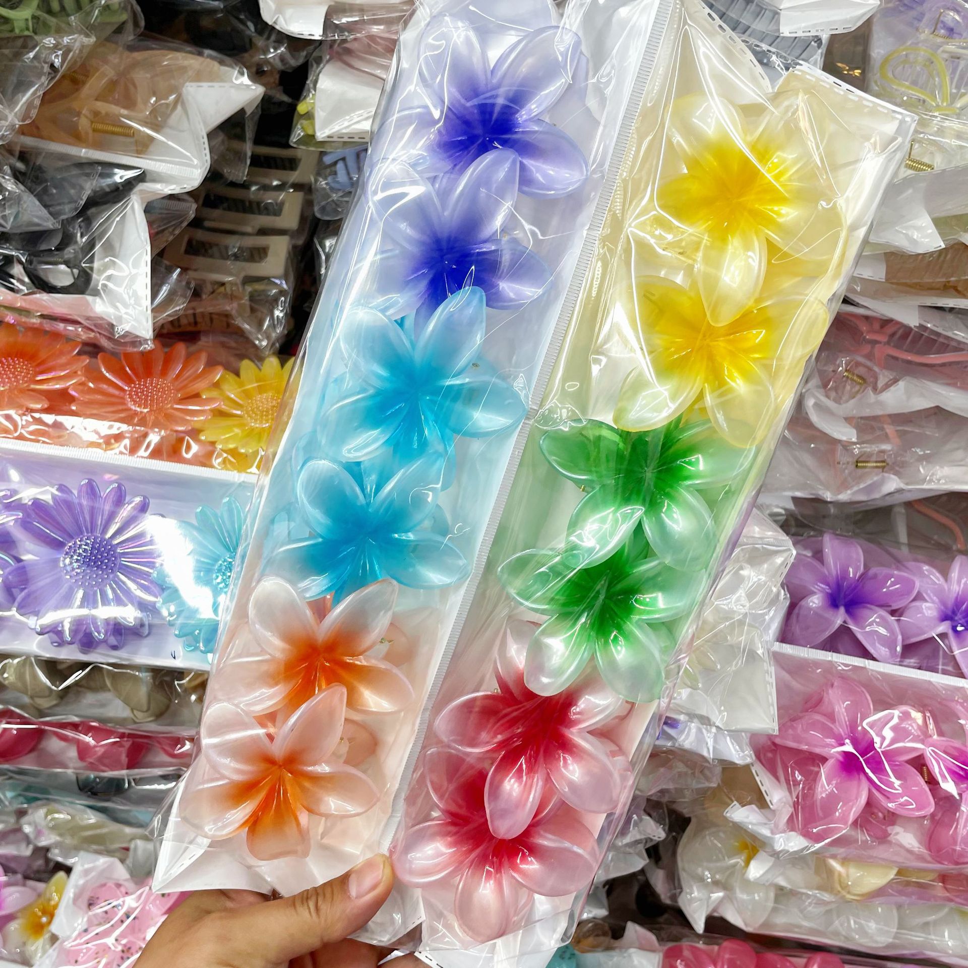 Europa y los Estados Unidos explotaron 8CM huevo flores clip de cabello de alta calidad para mujeres agarrar el cabello de tiburón color caramelo transfronterizo agarrar clip de cabello