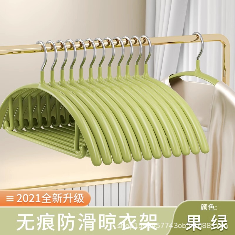 ハンガー家庭用のセーターには肩の角の服の支えがない。|undefined