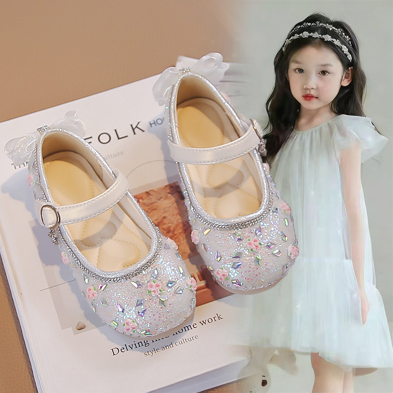 Zapatos de princesa de niñas 2026 primavera y verano nuevos zapatos de cristal para niños zapatos de cuero suaves zapatos de niños mayores zapatos Mary Jane Leaf