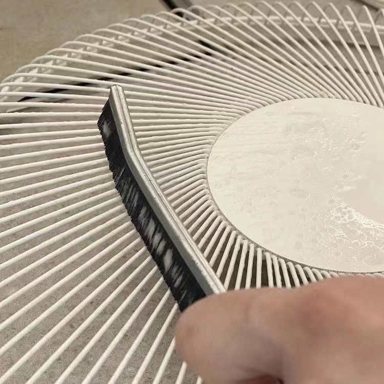 Cepillo de espacio multifuncional Cepillo de cuchillo Cepillo de limpieza de grietas de ventana de baño Suministro directo de fábrica Cepillo de herramienta al por mayor