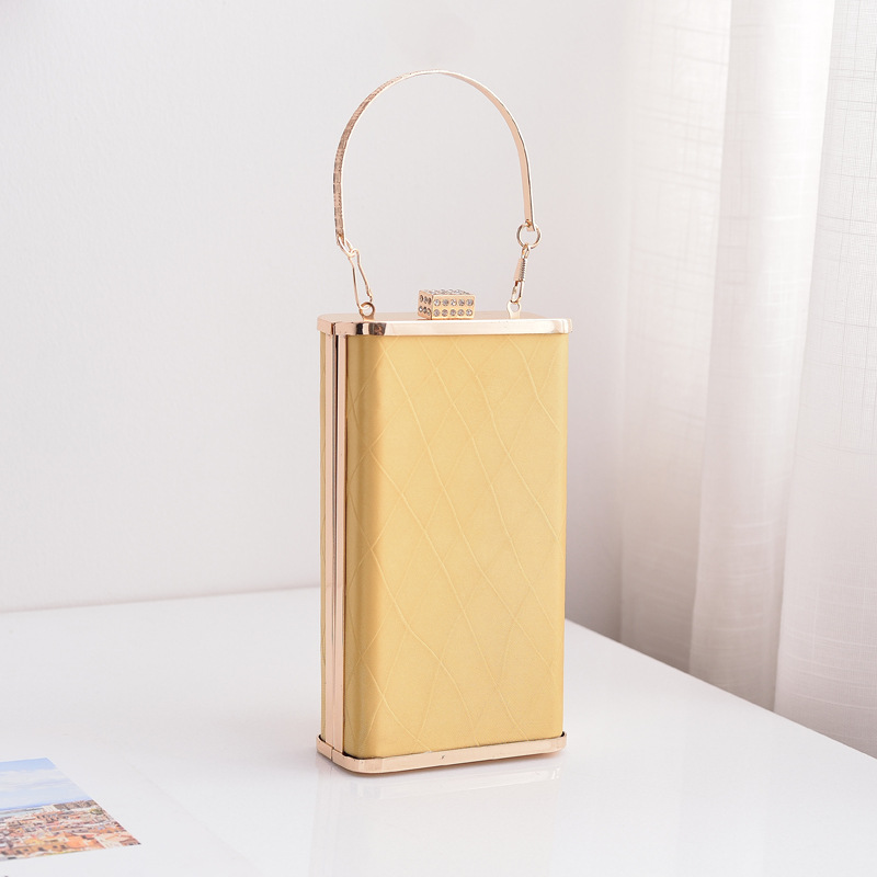 2023 nuevo bolso de noche de moda banquete especial bolso de mujer bolso retro cheongsam bolsa de cadena transfronteriza entrega exclusiva