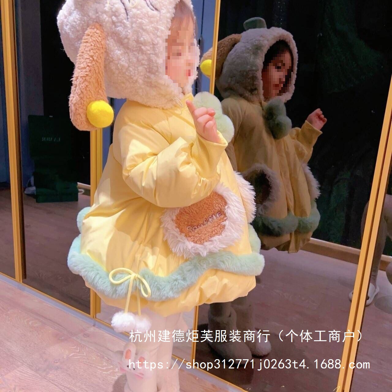 新款女童冬季保暖羽绒服新品中长款连帽卡通洛丽塔羽绒服批发