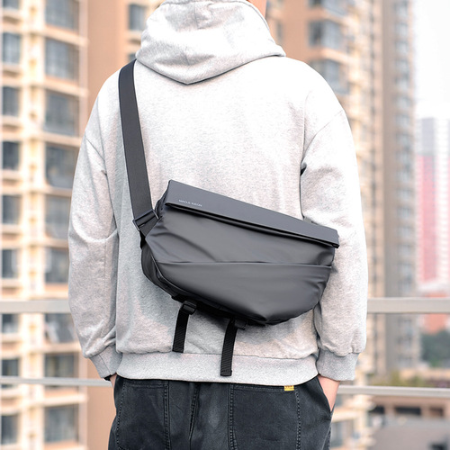Men's Crossbody Commuter Bag, Chest Bag for Men, Cycling Bag, Motorbike Backpack, Sports Bag for Boys, Unisex Single Shoulder Bag, Fashion